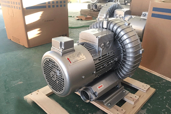 西安电机厂生产的防爆电机冷却风扇的防护等级是多少？